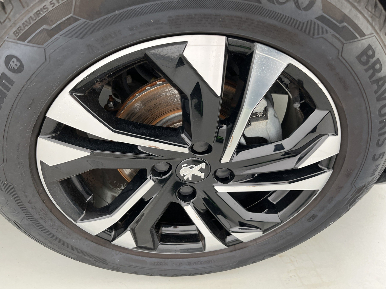 Peugeot 2008 — photo 71