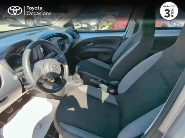 Toyota Aygo X 1.0 vvt-i 72ch dynamic my23 — photo 11