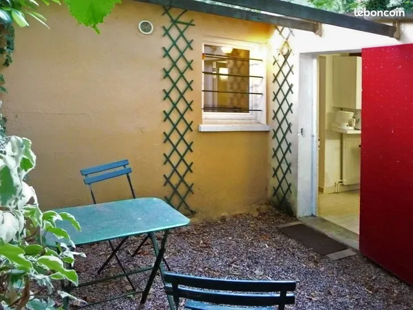 Studio meublé, 2 km centre Aix, calme, arboré, bus