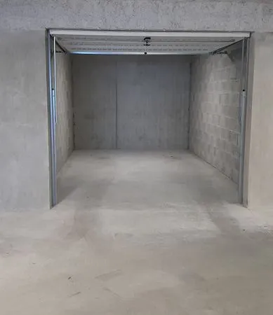 Allée de la Sagine Garage