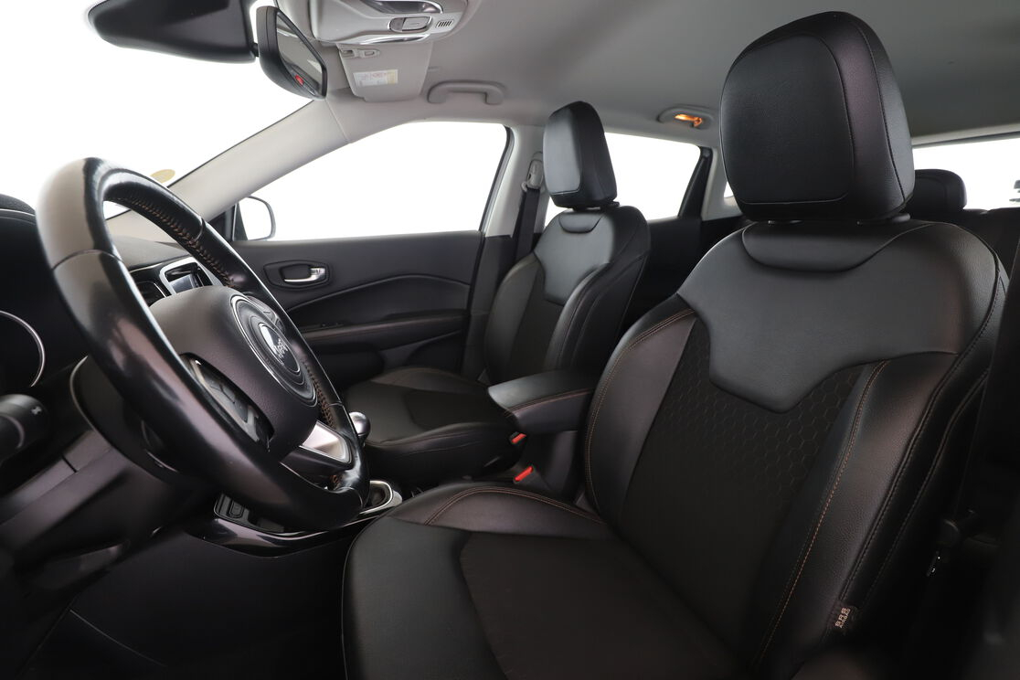 Jeep Compass 1.6 MJet Limited — photo 9