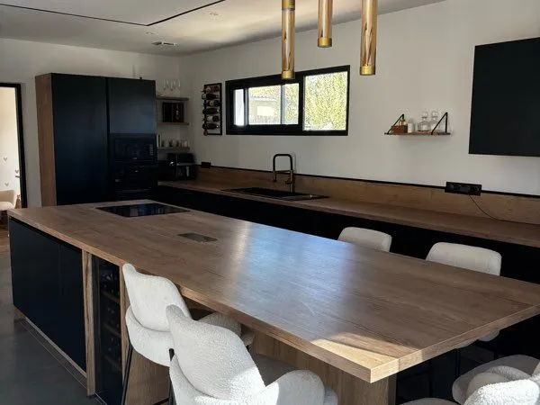 Maison contemporaine 126 m² - 2021 - Piscine - Prestations haut de gamme - Vic la Gardiole