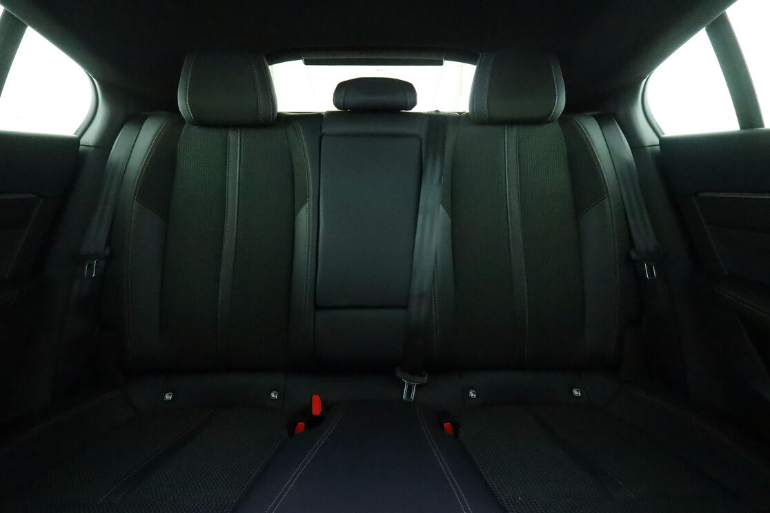 Peugeot 508 1.6 PureTech GT Line EAT8 — photo 13