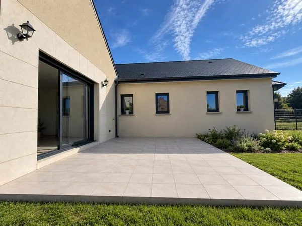 - RUGLES - 27250 - MAISON - T5 - 130M2 - 1H20 DE PARIS MONTPARNASSE- RE2020 - JARDIN - TERRASSE