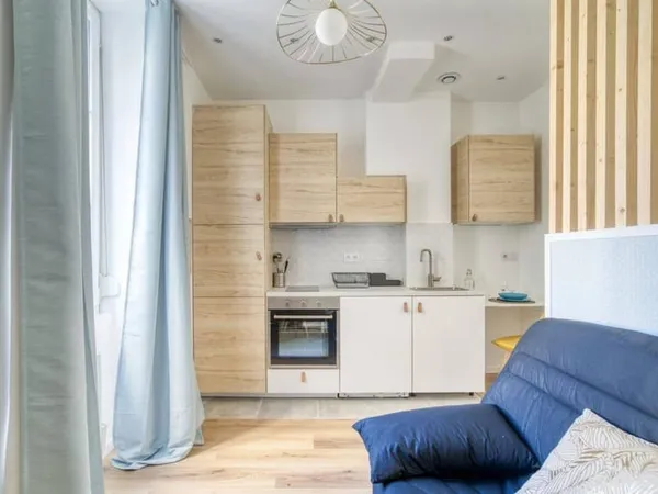 Studio 1 pièce 14 m²