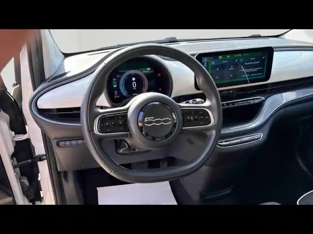 Fiat 500 e 118ch my23 — photo 12
