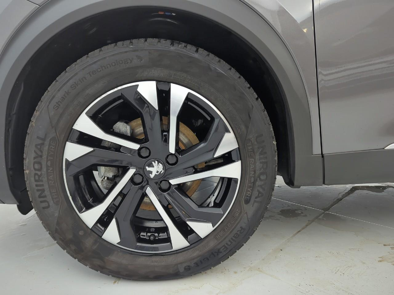 Peugeot 2008 puretech 100 s&s bvm6 allure — photo 30