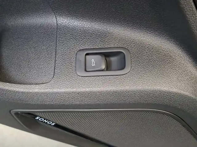 Audi Q2 35 tdi 150 s tronic 7 — photo 31