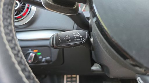 Audi S3 2.0 TFSi 300 Quattro S-Tronic6 - S – 2014 – 156564 km – Essence – Boîte Automatique — photo 10