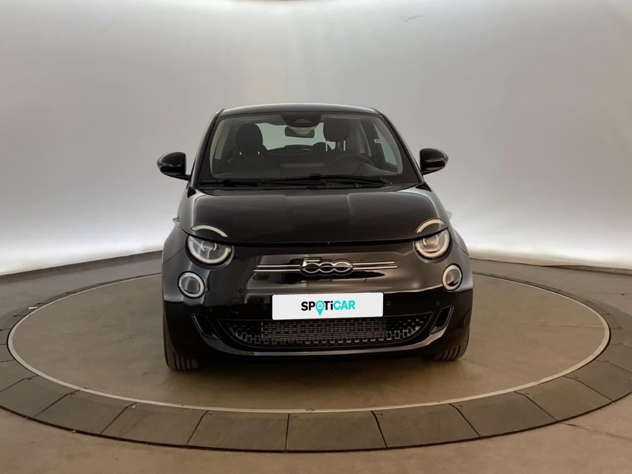 Fiat 500 3+1 e 118 ch red — photo 2