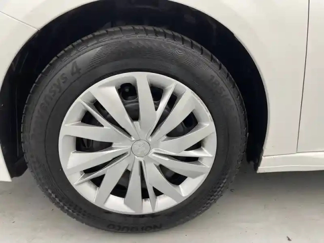 Peugeot 208 puretech 75 s&amp;s bvm5 — photo 17