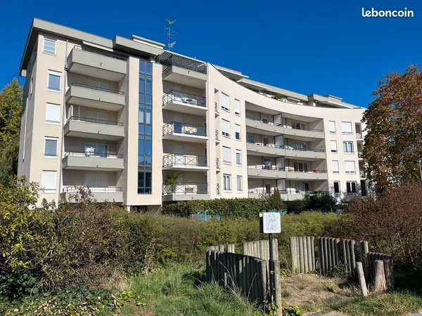 F2 46m2 au calme, lumineux avec garage, ascenseur, jardin+terrasse, quartier Salengro-Filature