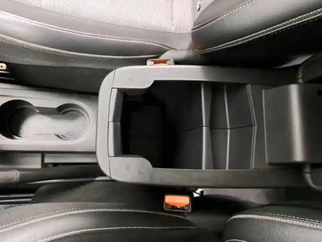 Renault Kangoo blue dci 115 edc — photo 36