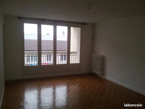 APPARTEMENT T3 70m2 BALCON CAVE ET GARAGE CENTRE VILLE