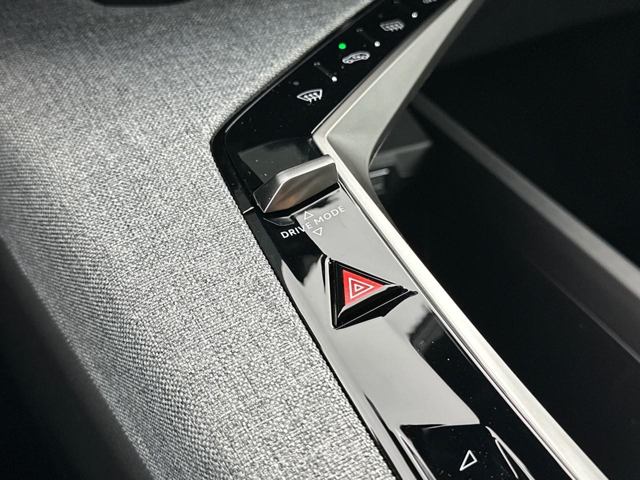 Peugeot 3008 hybrid 145 e-dcs6 allure — photo 30