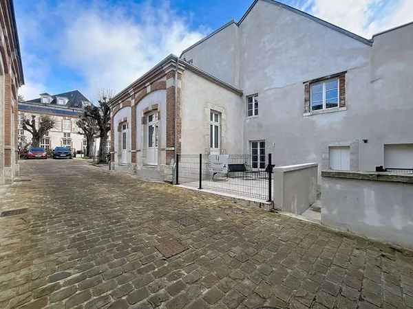 Appartement 2 pièces 99 m²