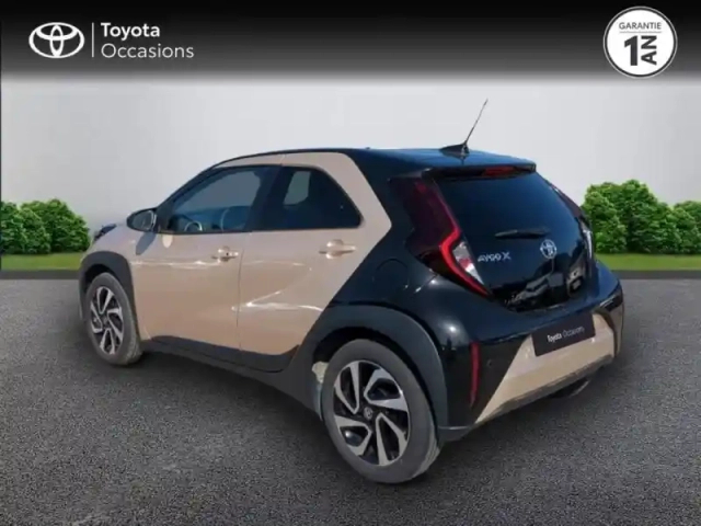 Toyota Aygo x 1.0 vvt-i 72ch design s-cvt my24 — photo 2