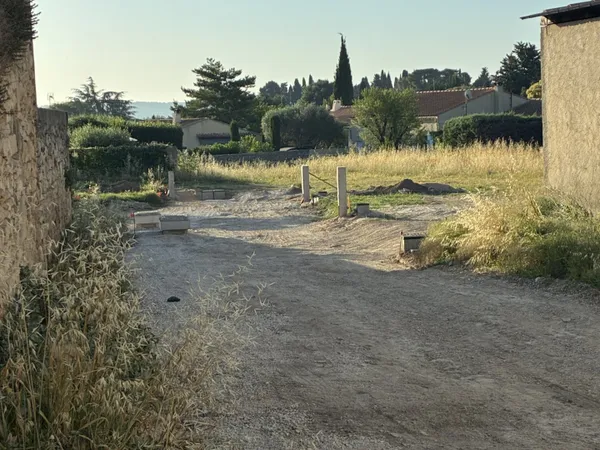 Terrain 450 m²