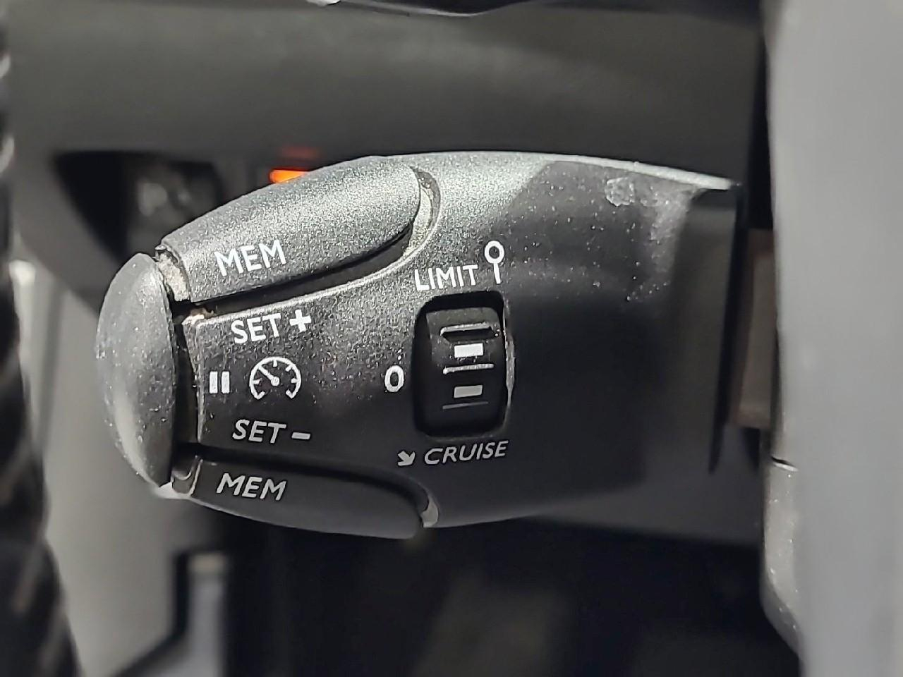 Peugeot 2008 puretech 130 s&s eat8 roadtrip — photo 24