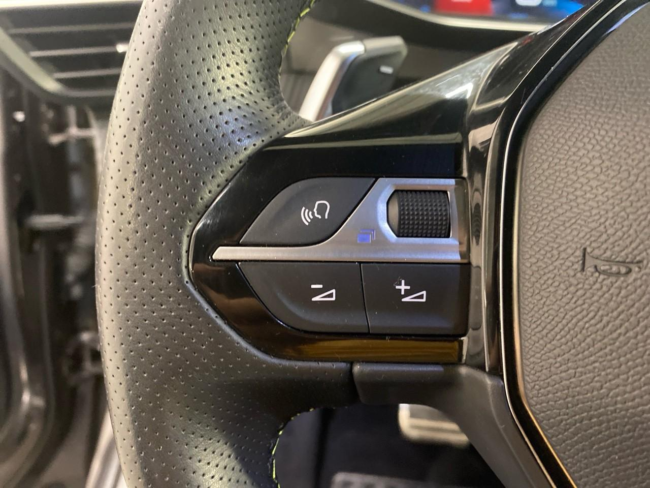 Peugeot 2008 puretech 130 s&s eat8 gt — photo 22
