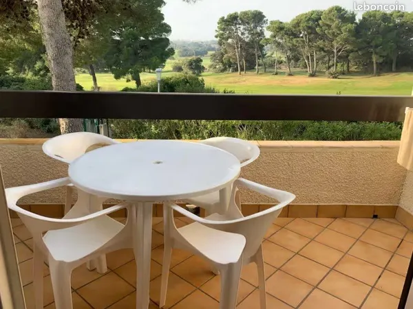 Appartement + parking + piscine