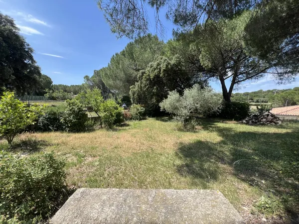 Terrain en individuel 300 m²
