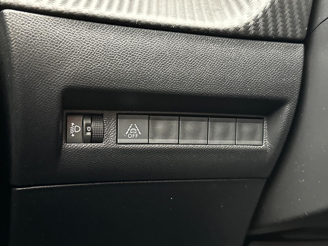 Peugeot 208 puretech 100 s&s bvm6 style — photo 16