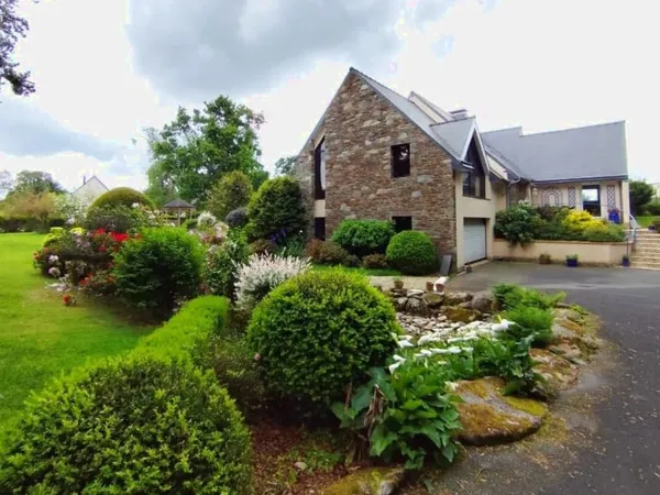 Maison 7 pièces 213 m²