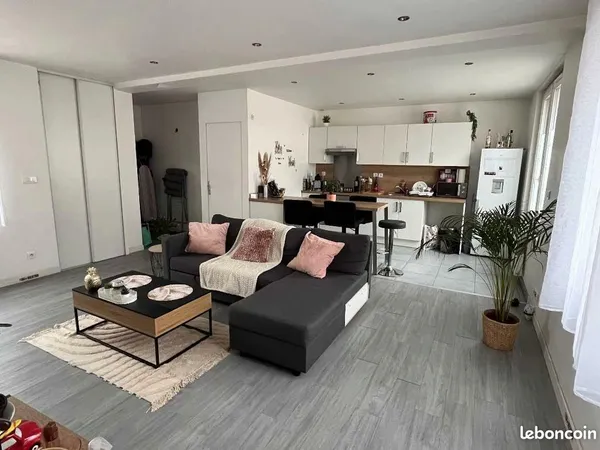 APPART F2 52 M2 centre ville 91150 ETAMPES