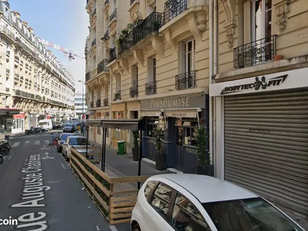 Local commercial 55 m² PARIS