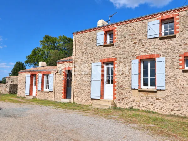 Maison Saint Viaud 6 pièce(s) 142 m² - 900 m² de terrain