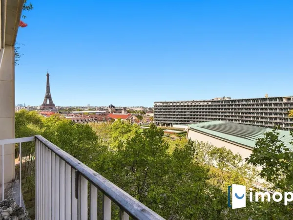 Paris 15e - 100 m² au 7e étage avec vue sur l'UNESCO et la Tour Eiffel