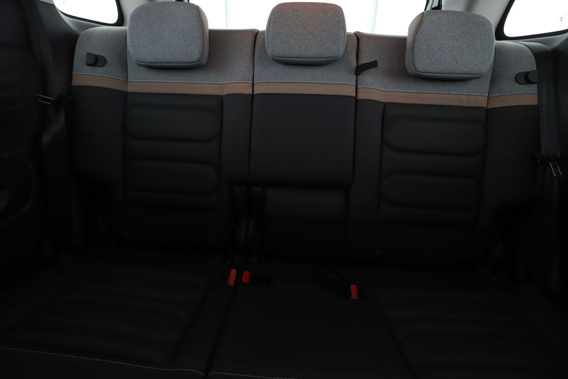 Citroen C3 Aircross 1.5 Blue-HDi Shine Pack EAT6 — photo 14