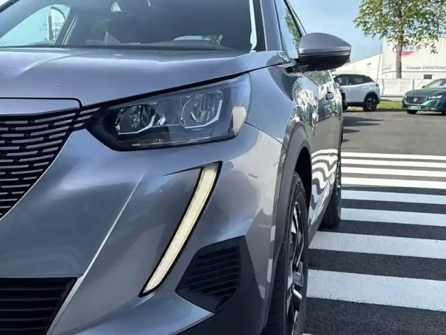 Peugeot 2008 electrique 136 ch — photo 16