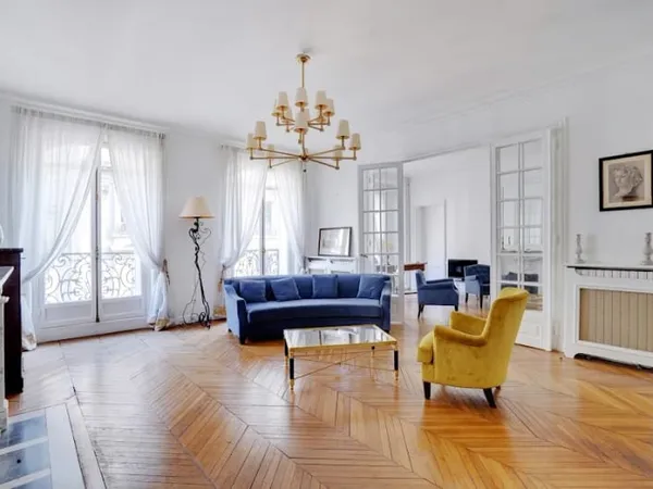 Appartement 6 pièces 190 m²