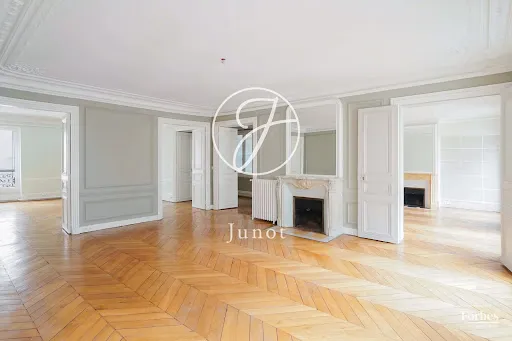 Appartement 5 pièces 156 m²