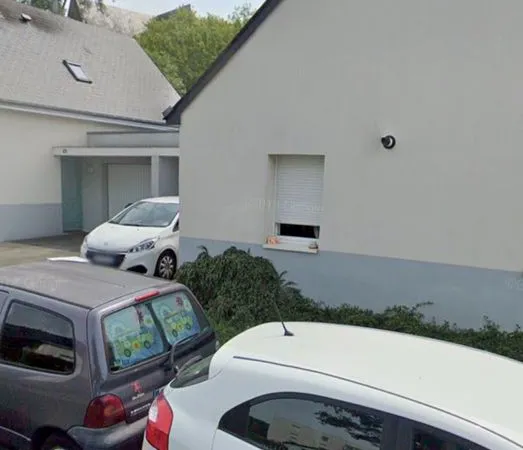 Chambre de 20m2 à louer sur Laval