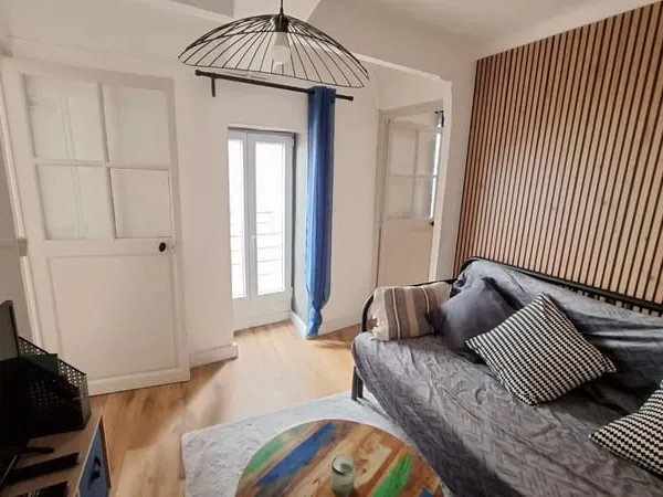 T2 Tout juste rénové à Hyères Centre Ville de 32 m2
