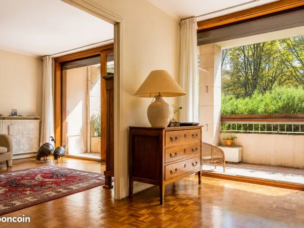 Appartement 4 pièces 94 m²