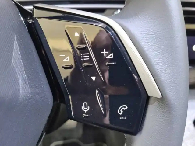 Peugeot 5008 hybrid 145 e-dcs6 — photo 29