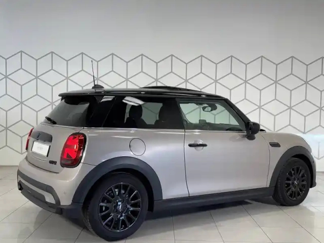 Mini Mini hatch 3 portes cooper 136 ch dkg7 — photo 4