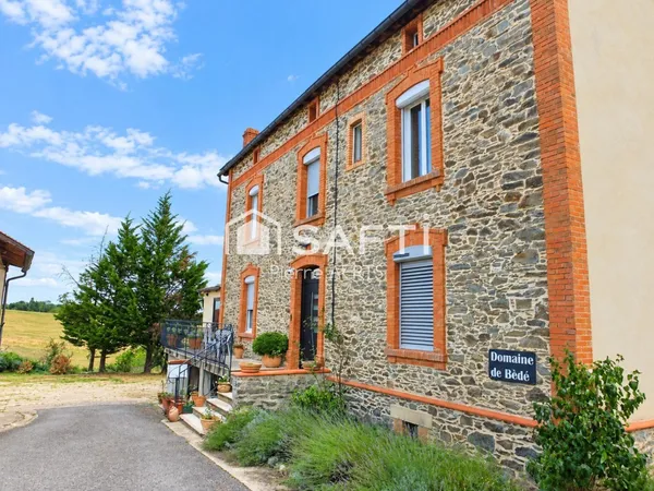 Maison 8 pièces de 220m²