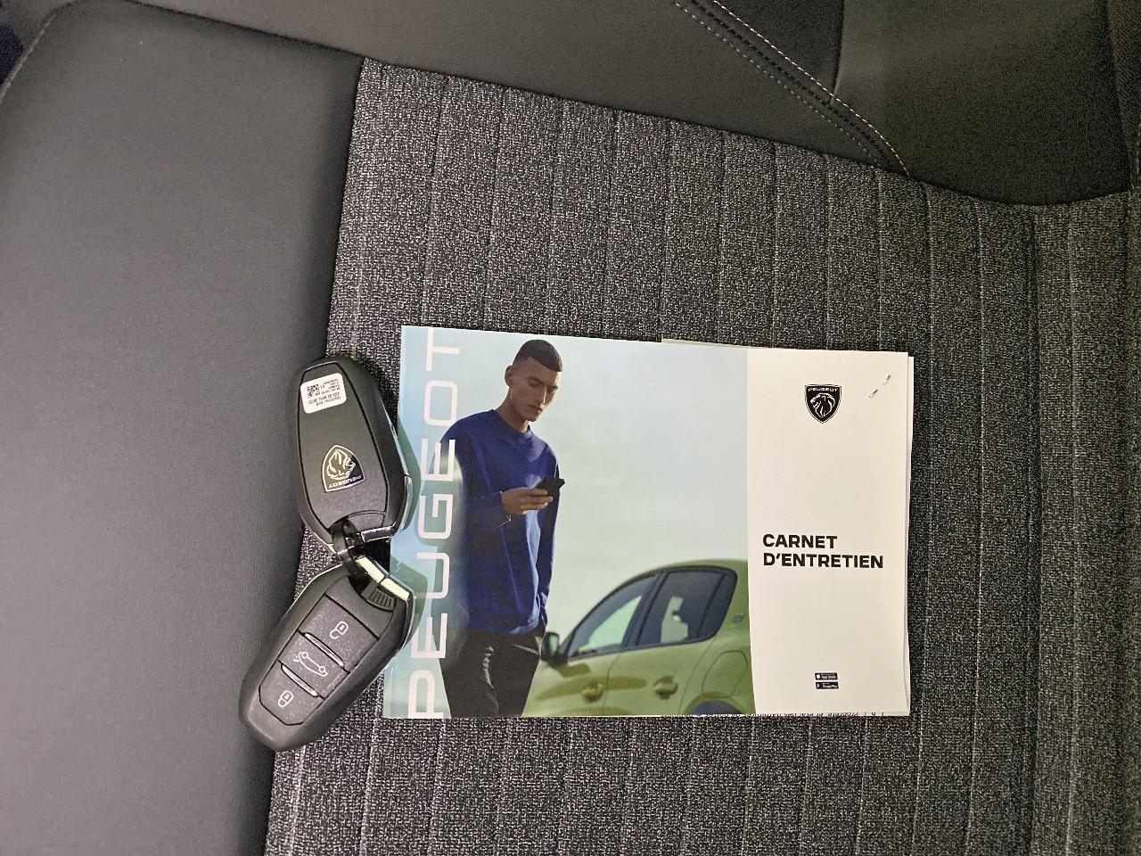 Peugeot 5008 hybrid 145 ch e-dcs6 allure — photo 13