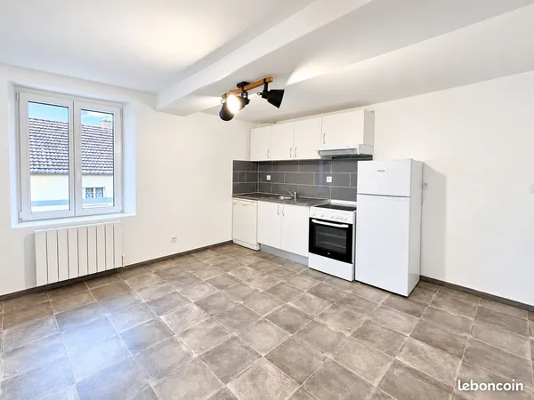 Loue appartement de type T2 de 43 m² +parking à Vaiges