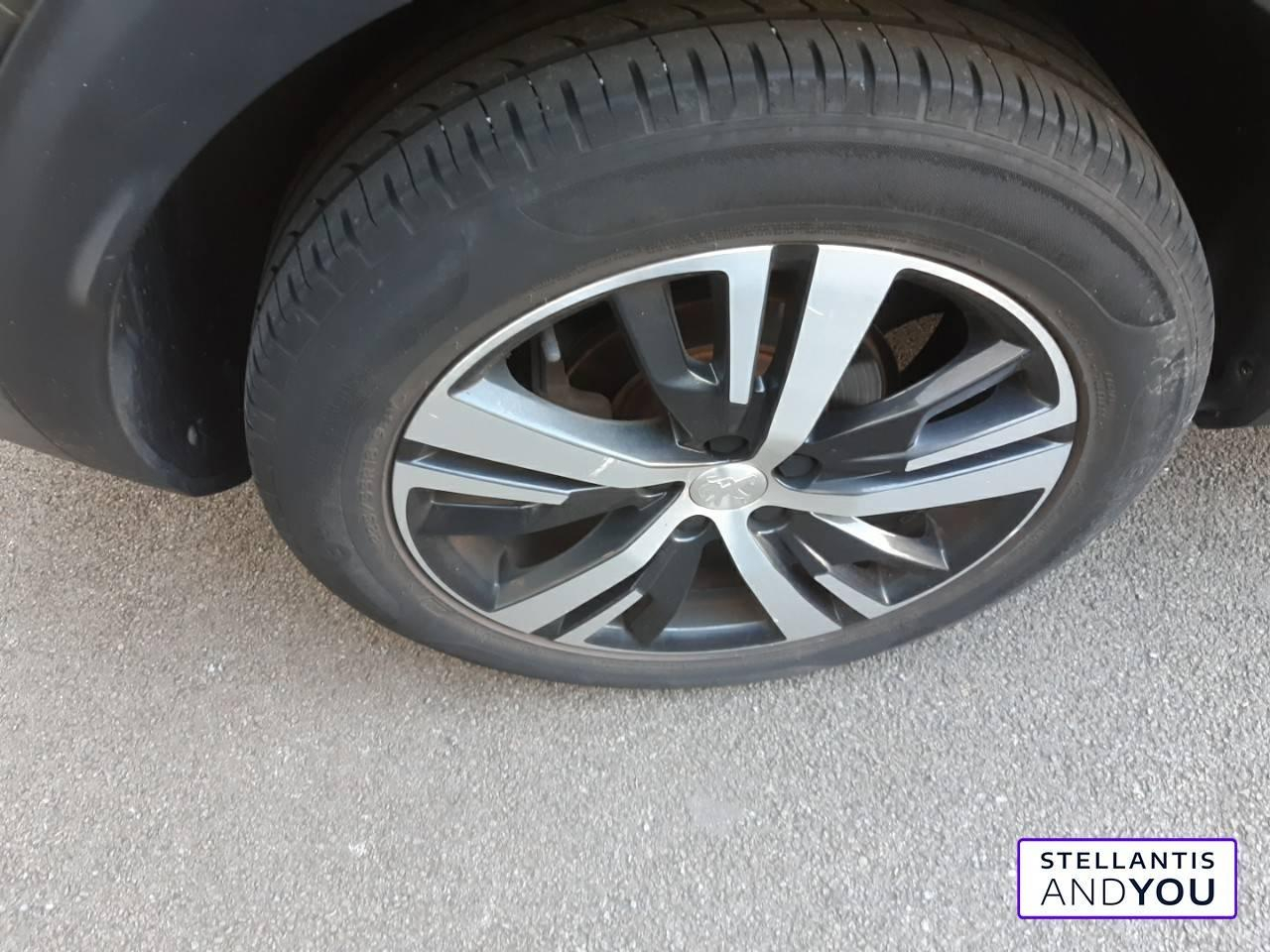 Peugeot 3008 1.2 puretech 130ch s&s eat6 allure — photo 5