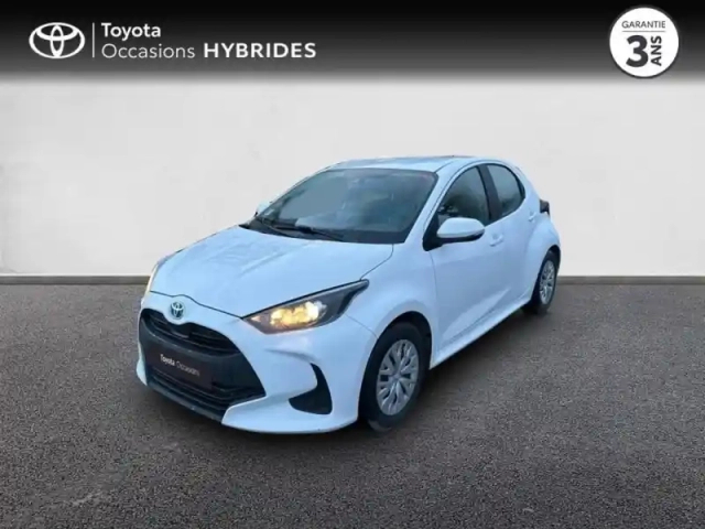 Toyota Yaris 116h dynamic 5p my22 — photo 1
