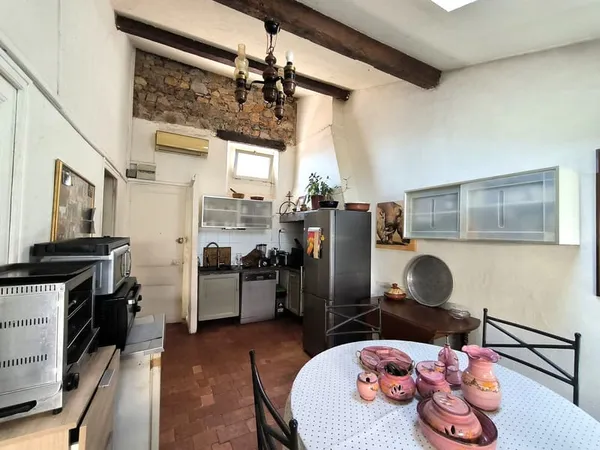 APPARTEMENT 2 PIECES 53M2 + 37M2 DE COMBLE