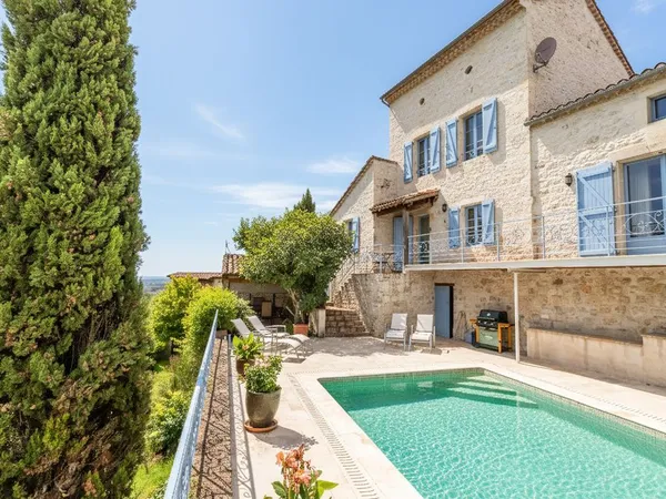 Maison de luxe 7 pièces 163 m²