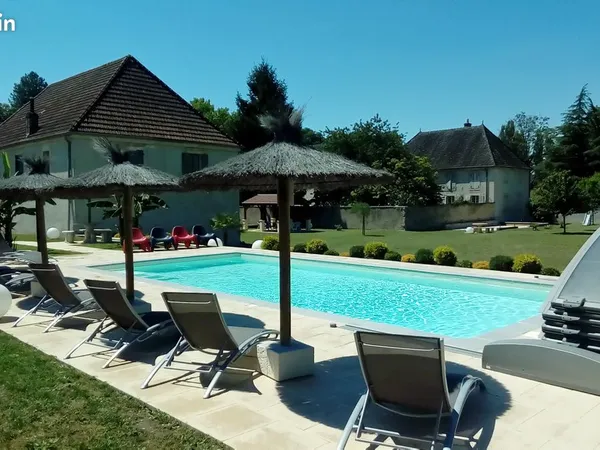 Ensemble immobilier de caractère en Haute Saône