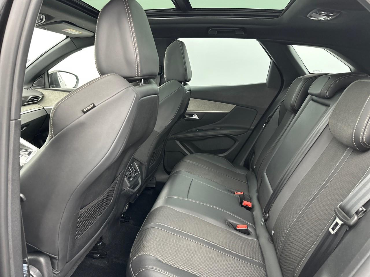 Peugeot 3008 hybrid 225 e-eat8 gt — photo 12